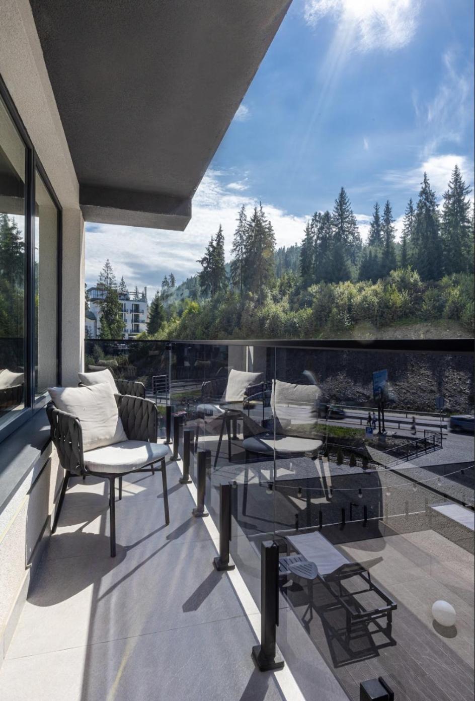 Ribas Karpaty Hotel Bukovel Exterior photo
