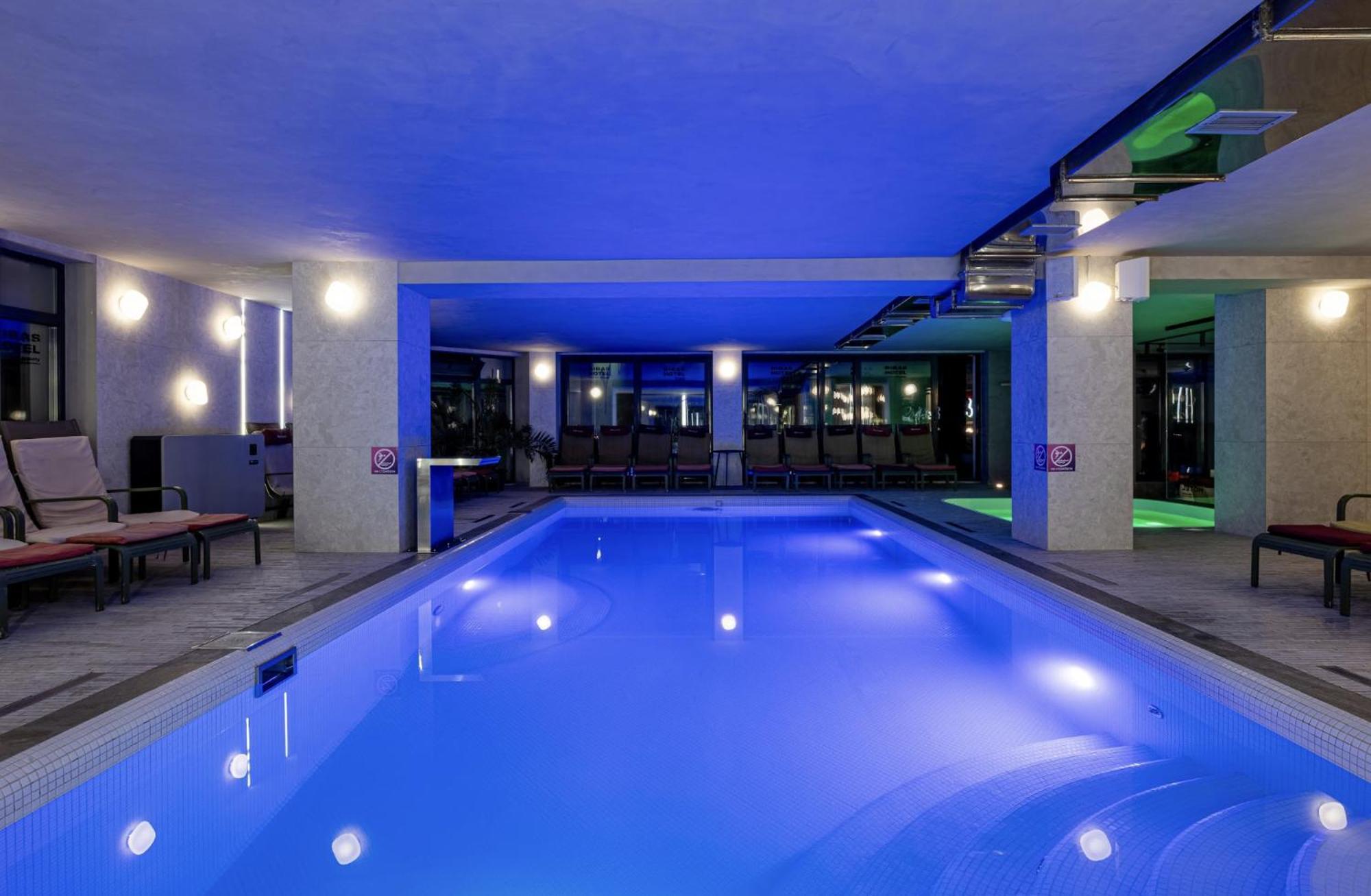 Ribas Karpaty Hotel Bukovel Exterior photo