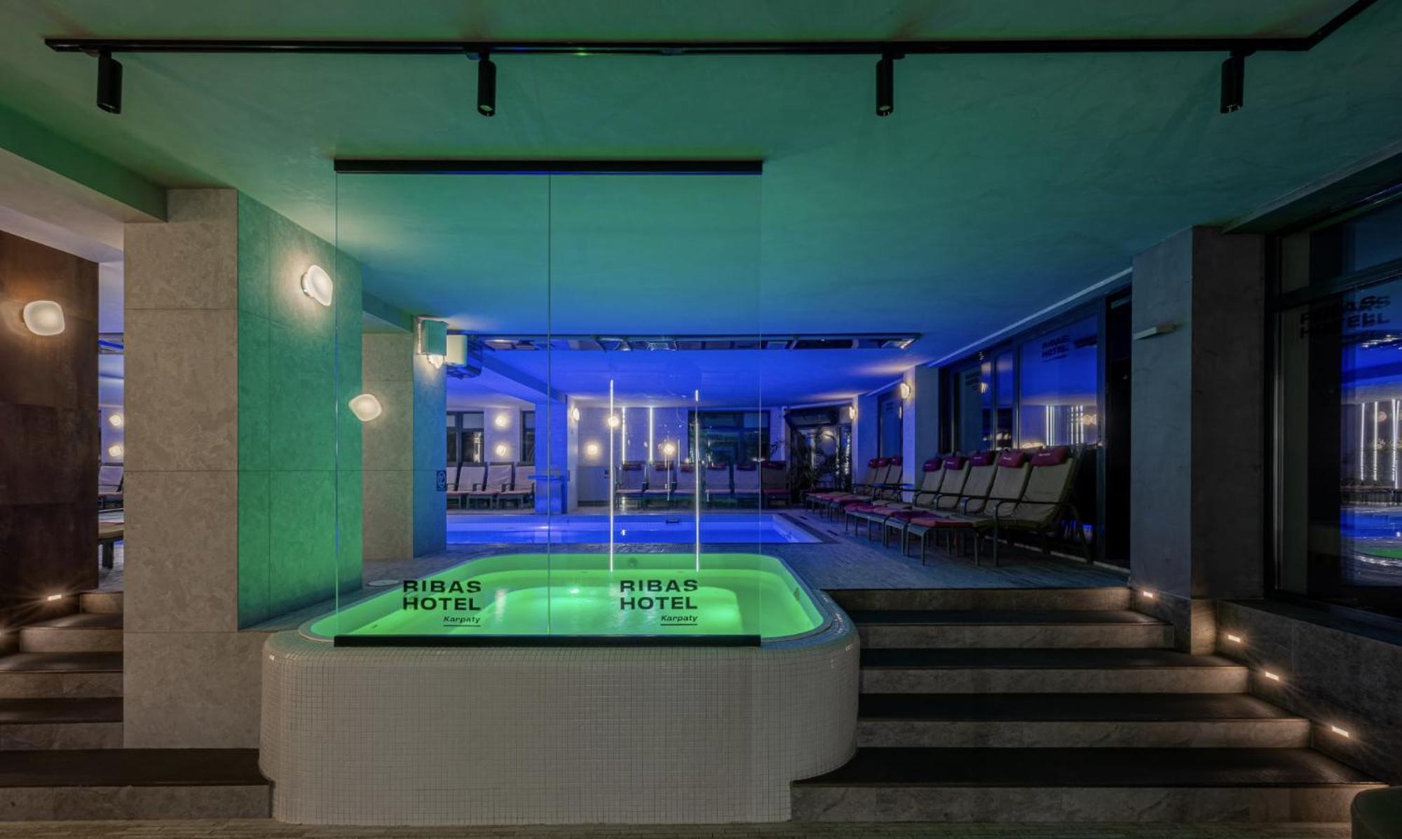 Ribas Karpaty Hotel Bukovel Exterior photo